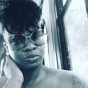 Meet your Posher, Monica